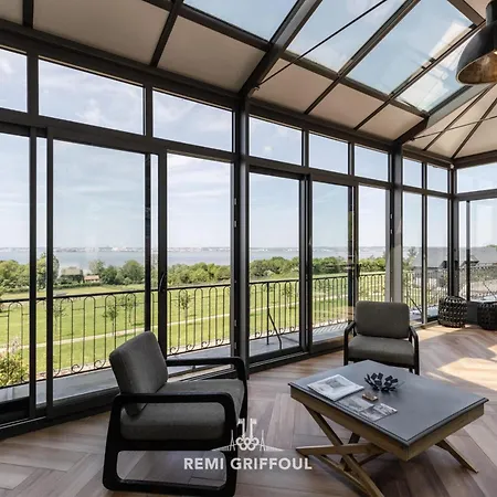 La Tour De L'estuaire Sea View & Shared Garden 6 Guests