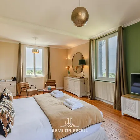 La Tour De L'estuaire Sea View & Shared Garden 6 Guests Honfleur