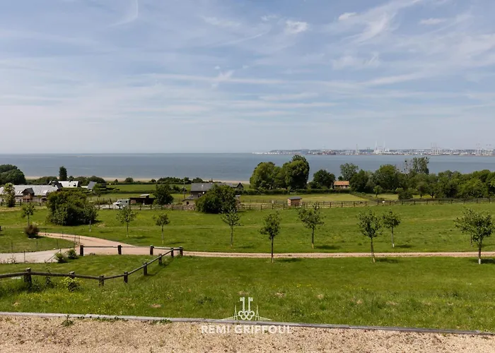 La Tour De L'estuaire Sea View & Shared Garden 6 Guests Tatil Evi *